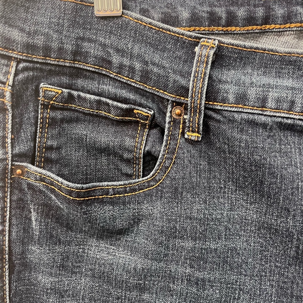 Old Navy Dark Blue Mid-Rise Jeans - Picture 3 of 4